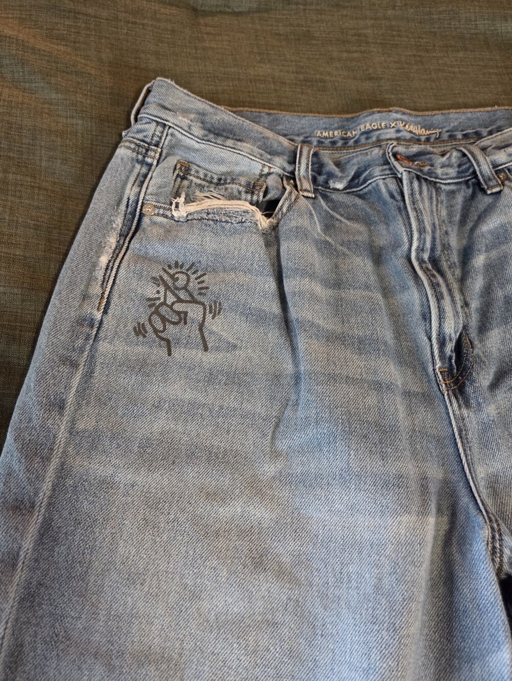 Keith Haring American Eagle Collaboration Jeans Size 16 - Picture 2 of 8
